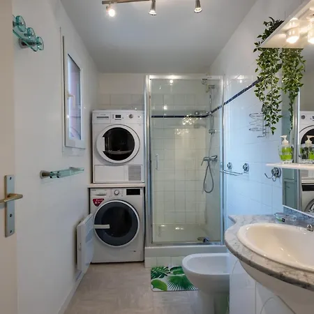 Apartament Swan - Avec Balcon Proche