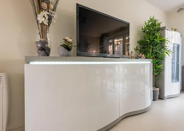 Swan - Avec Balcon Proche Apartamento